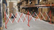 Barrière extensible roulante