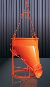 Benne béton vidage latéral