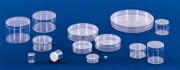 Boite plastique couvercle coiffant