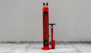 Borne de réparation vélo intérieur/extérieur - Avec kit complet d’outils + pompe manuelle - Dim : 120 × 37,2 × 26 cm