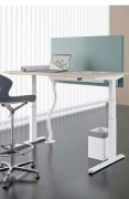 Bureau ergonomique réglable par commande électrique