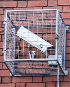 Cage protection caméra surveillance