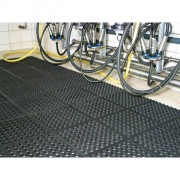 Caillebotis antidérapant en caoutchouc