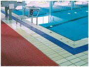 Caillebotis de piscine antidérapant