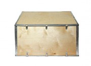 Caisse bois export avec ceinture pliante
