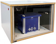 Caisson insonorisé pour bain à ultrasons