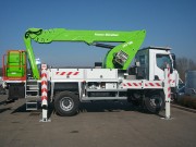 Camion avec nacelle