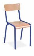 Chaise scolaire en hêtre empilable 