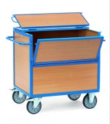Chariot à caisses en bois