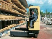 Chariot latéral électrique pour l'intérieur 3000 Kg