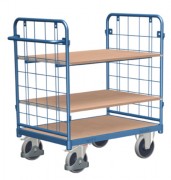 Chariot modulaire à étagères