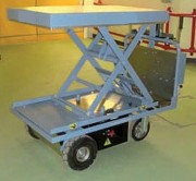 Chariot table élévatrice sur mesure