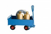 Chariots à avant-train pivotant
