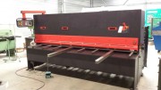 Cisaille guillotine