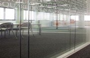 Cloison de bureau vitrée