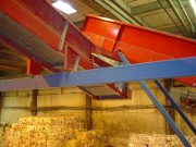 Convoyeur incliné pour vrac tri recyclage 