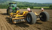 Matériels de travail du sol