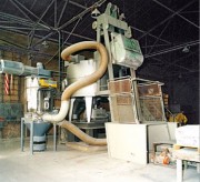 Dépoussiéreur industriel compact