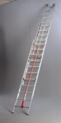 Echelle coulissante 3 plans à corde
