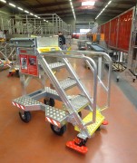 Escabeau aéronautique de piste et d'atelier