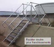Escalier industriel double accès