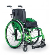 Fauteuil roulant pliant pour enfants