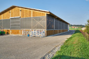 Filets brise vents et portes sectionnelles