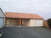 Garage avec préau en béton