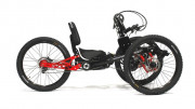 Handbike tout terrain avec suspension intégrale