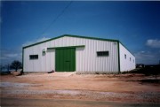 Hangar métal