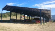 Hangar métallique en kit