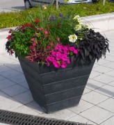 Jardinière conique en plastique recyclé
