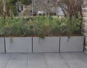 Jardinière rectangulaire en béton fibré 