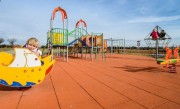 Jeux d'extérieur en acier et bois pour enfants