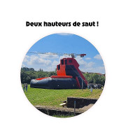 Jump gonflable en location 1 personne - Hauteur : 6 mètres - Dim : 25 x 10 x 9 m - Age : dès 14 Ans