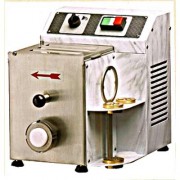 Machine à pâtes fraiches professionnelle