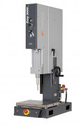 Machine à souder par ultrasons