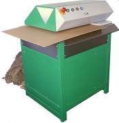 Machine pour recyclage de carton