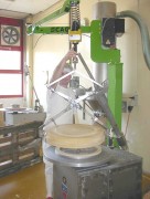 Manipulateur de meules de fromage