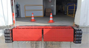 Mini niveleur de quai hydraulique- az ramp- edge dock +