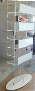 Mobilier en plexiglas