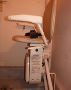 Monte-escaliers tournant double rails