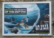 Panneau publicitaire mural urbain