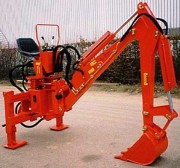 Pelle rétro force 3.5 tonnes
