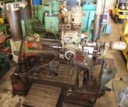Perceuse radiale à blockage hydraulique