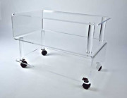 Petite Console en Plexiglas à Roulettes