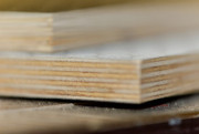 Plancher antidérapant en contreplaqué
