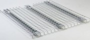 Plancher métallique pour rayonnage en tôle
