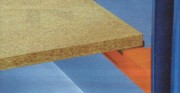 Plateau aggloméré pour rayonnage