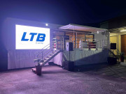 Semi remorque podium